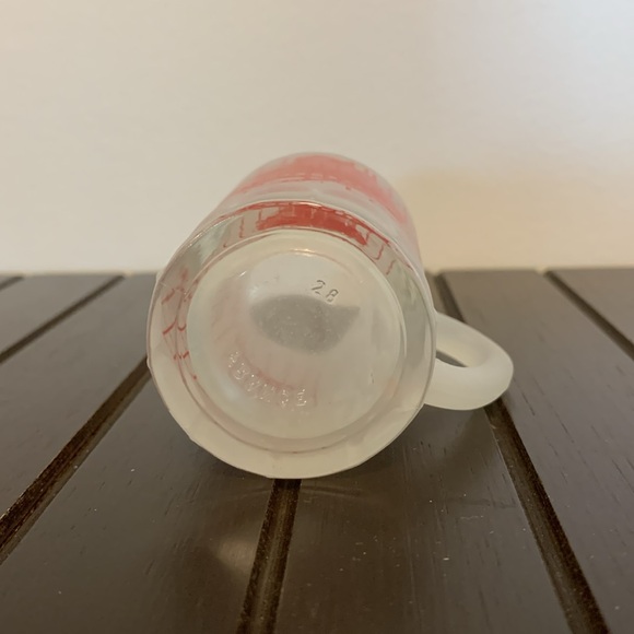 Vintage Montreal souvenir mini  mug - Picture 5 of 6